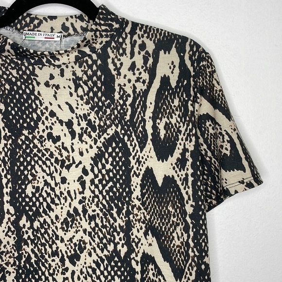 Snake Print Short Sleeve Tee - Picture 2 of 5